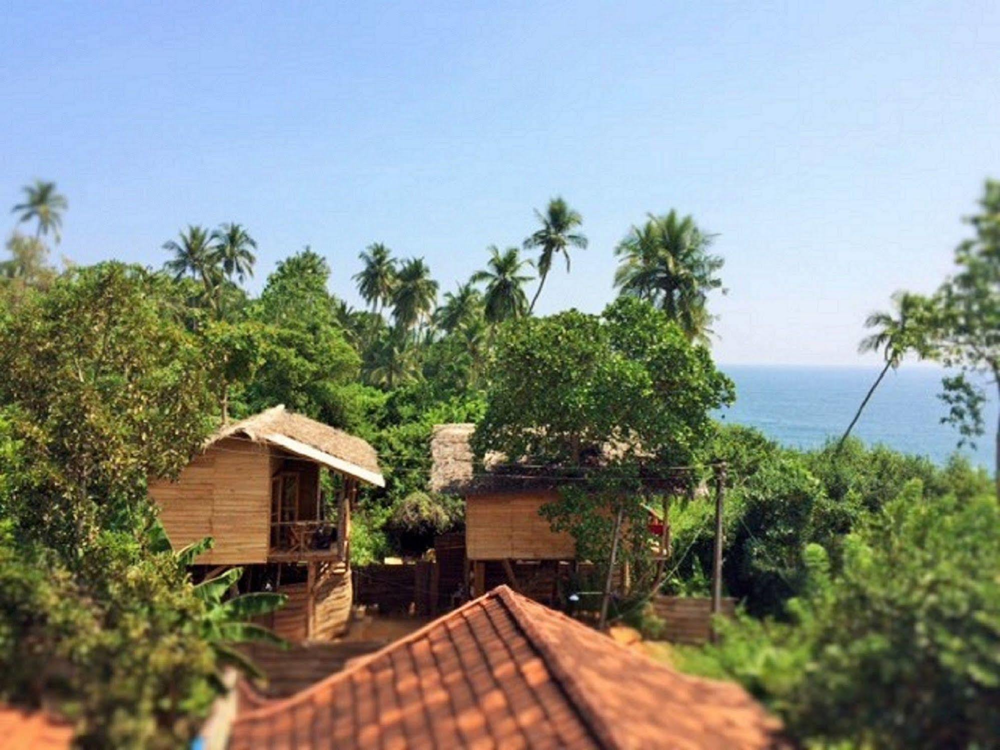 Sea View Clay House Hotell Dikwella Exteriör bild